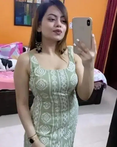 Call Girl Madarihat